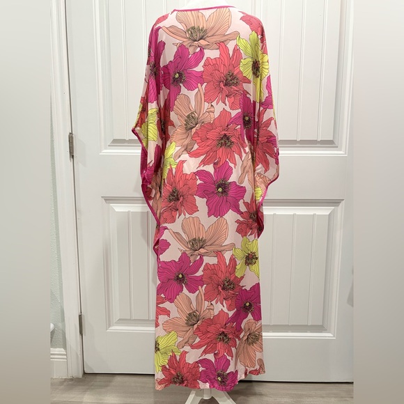 Joyspun Floral Sleepwear - Pink and Green Size L (12-14) - Picture 2 of 9